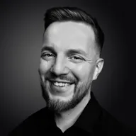 Maksym, portret czarno-biały